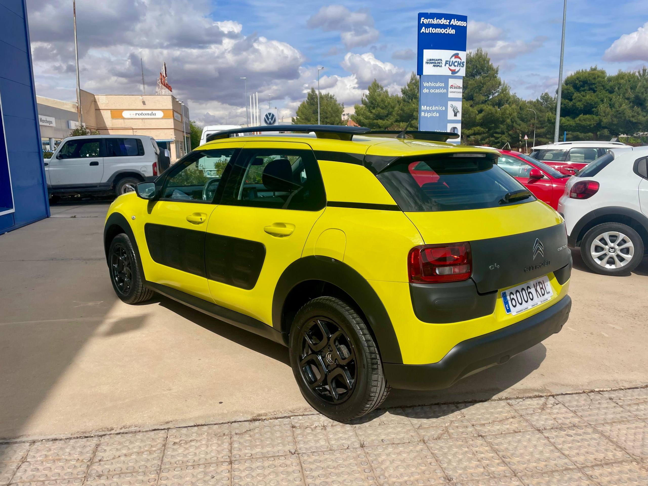 
								CITROEN C4 CACTUS 6006KBL full									