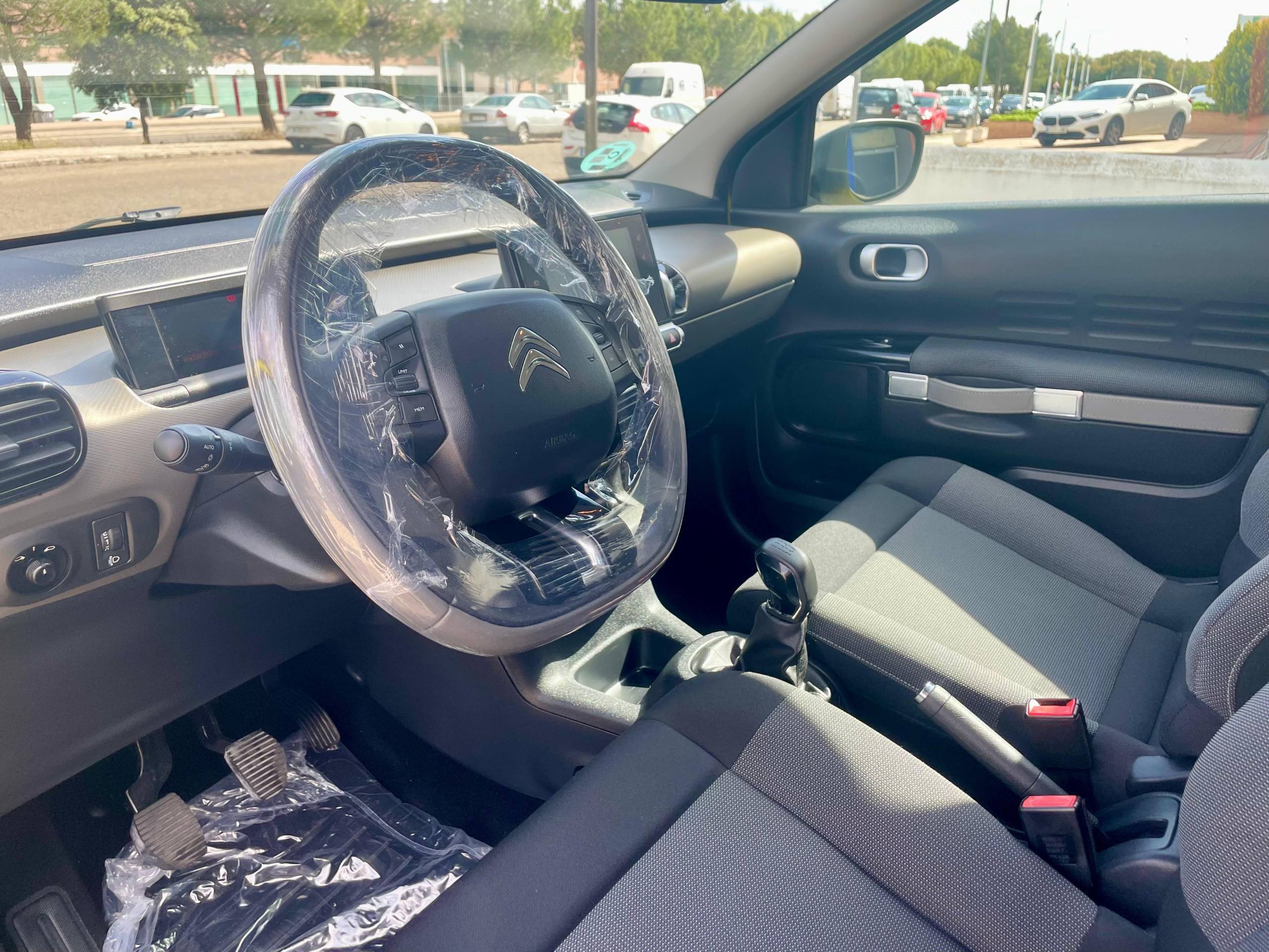 
								CITROEN C4 CACTUS 6006KBL full									
