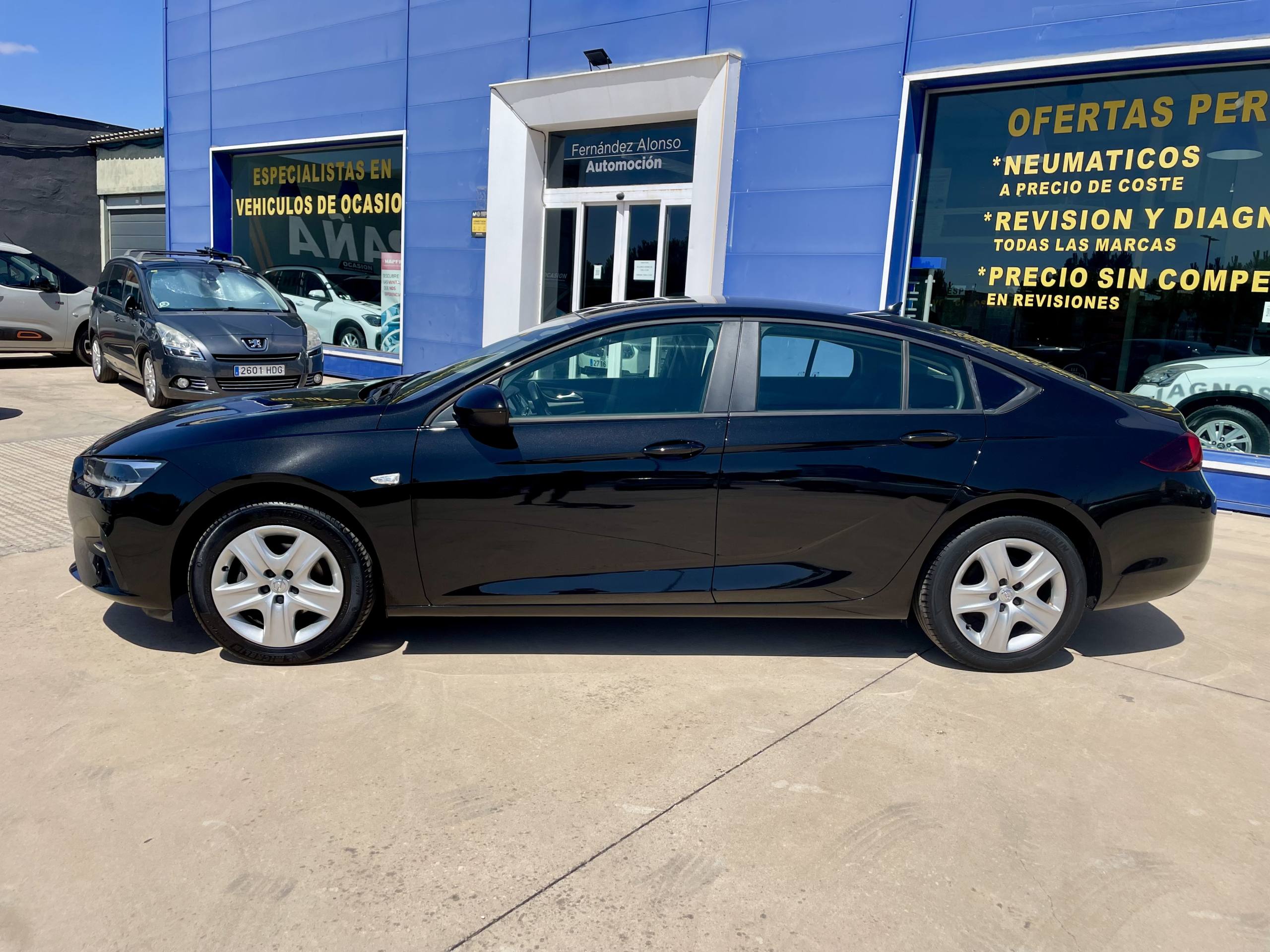 
								OPEL INSIGNIA full									