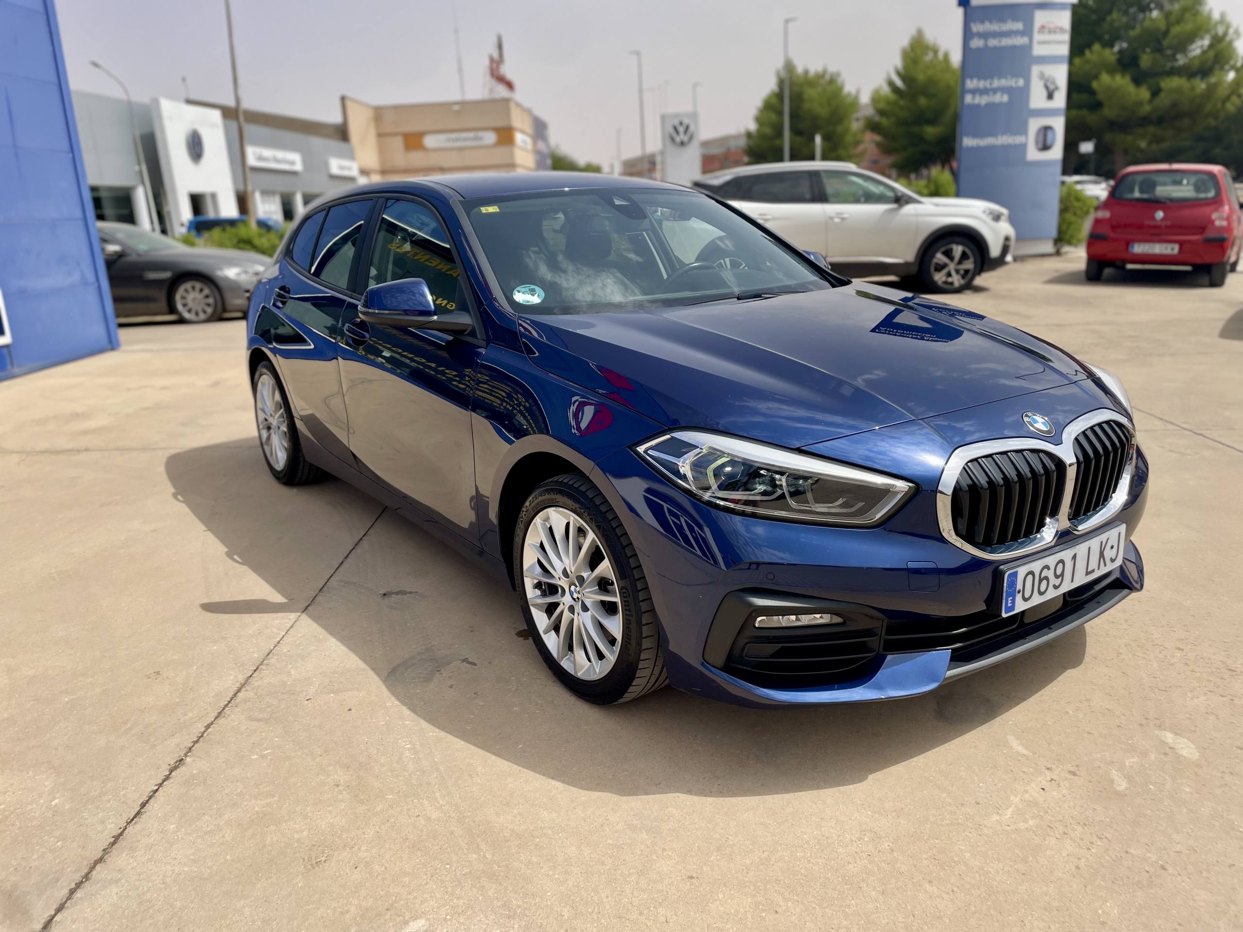 
								BMW 118I full									