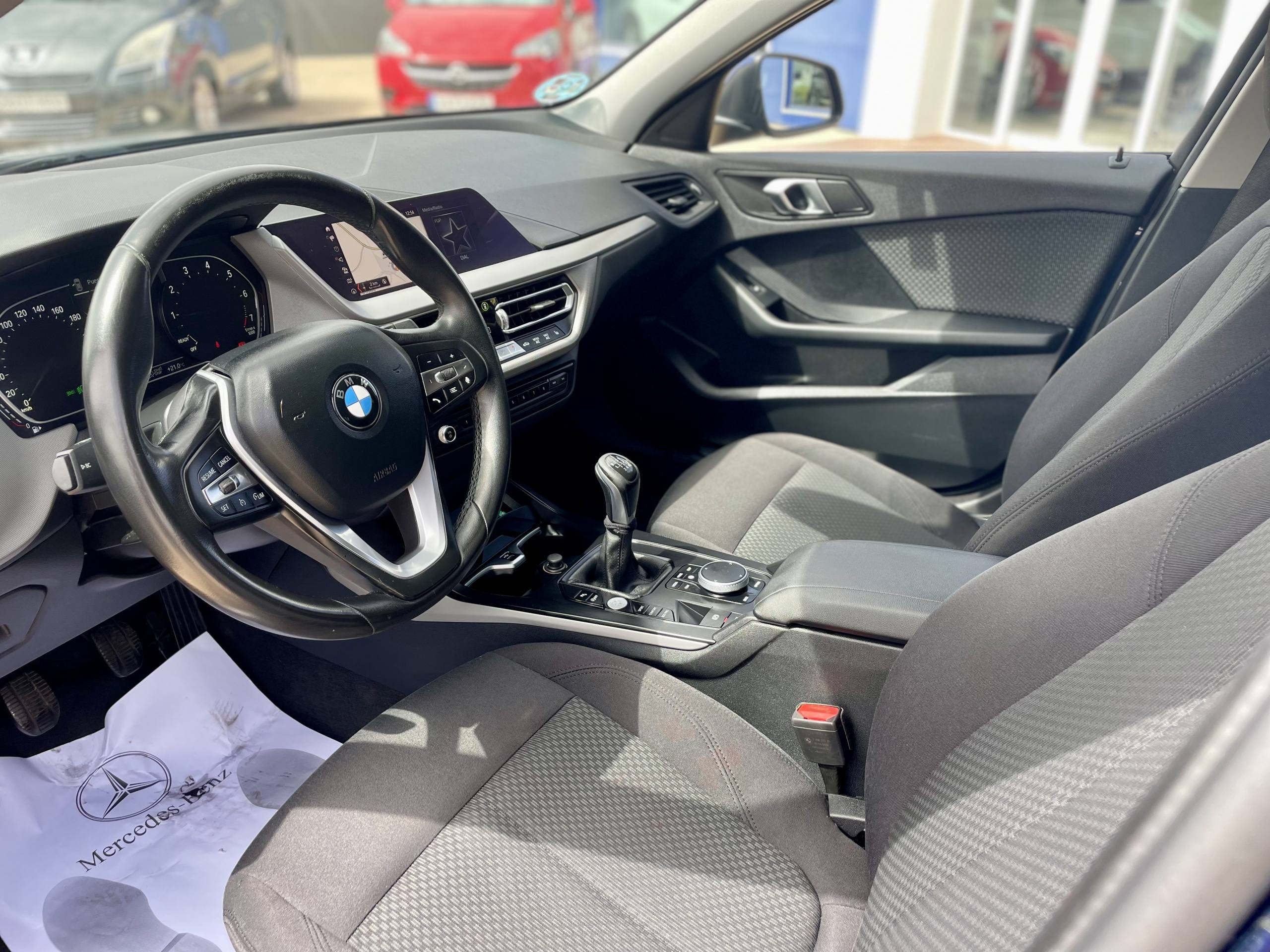 
								BMW 118I full									