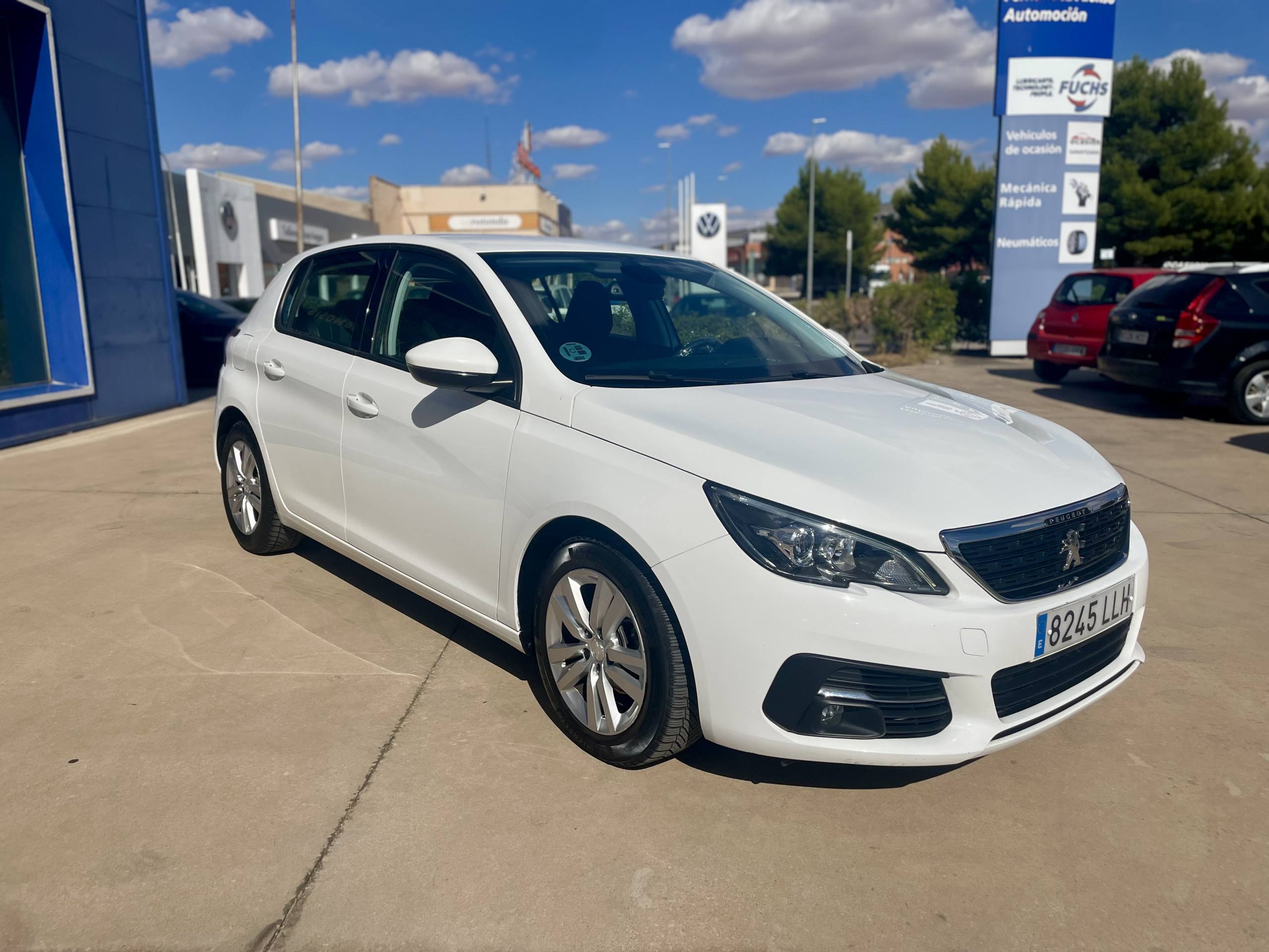 
								PEUGEOT 308 full									